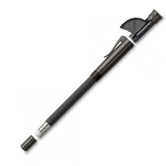 Graf von Faber-Castell Perfekter Bleistift im Magnum-Format Black Edition