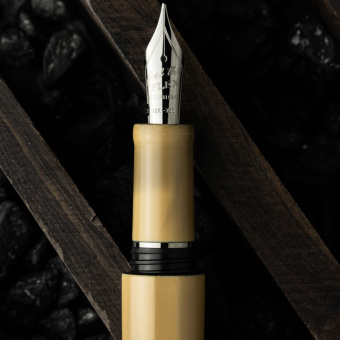 SCRIBO Piuma Hane Murakumo Ruthenium Füllhalter
