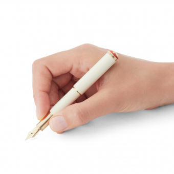 Montblanc Heritage Rouge et Noir Baby Special Edition Füllhalter Elfenbein