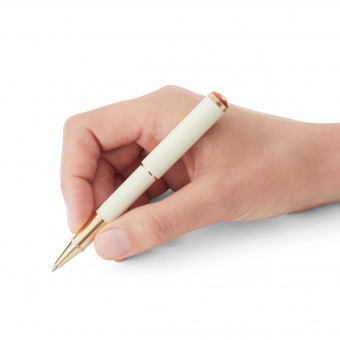Montblanc Heritage Rouge et Noir Baby Special Edition Rollerball Elfenbein